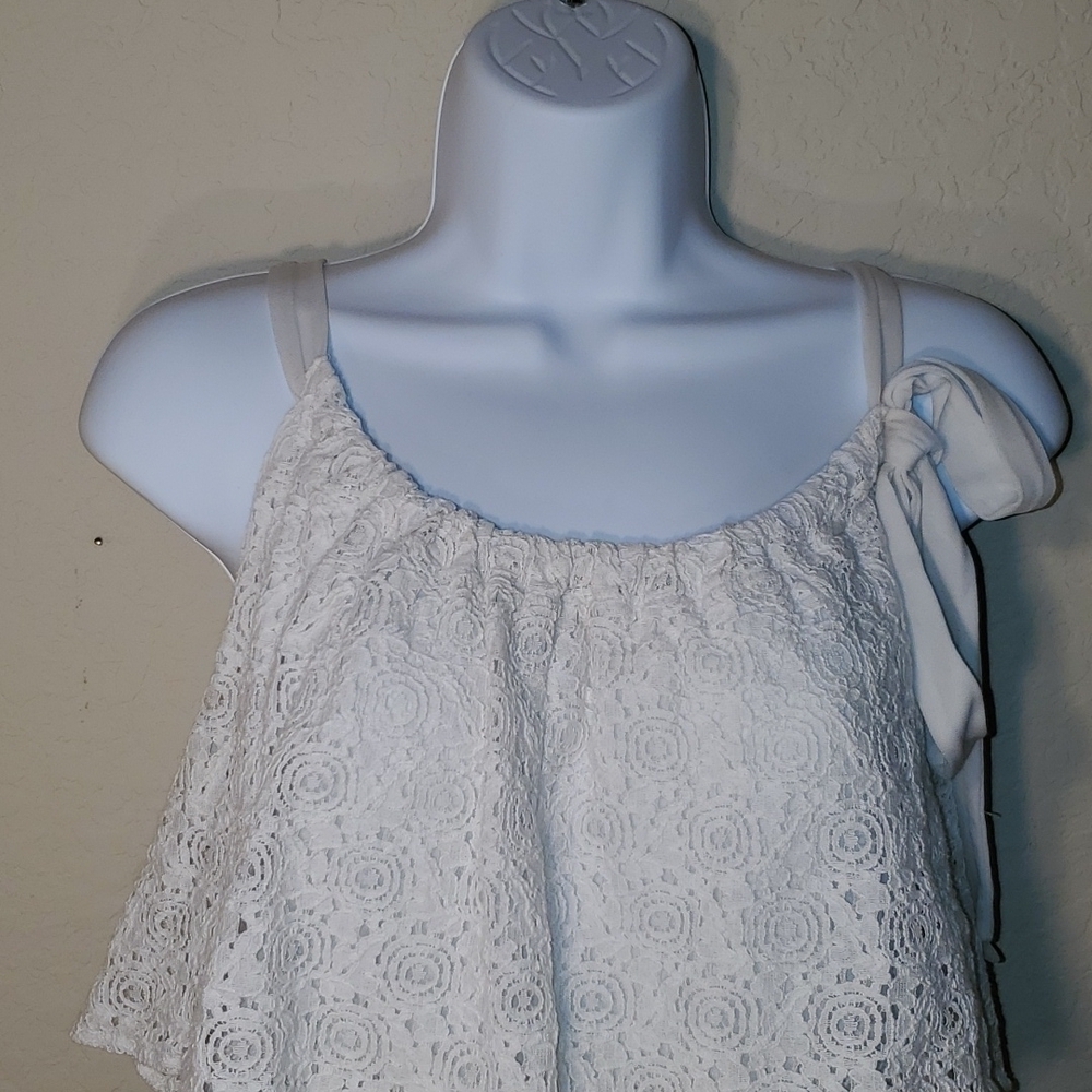 4/$20 Style & Co white crop top spaghetti strap top - Picture 2 of 10